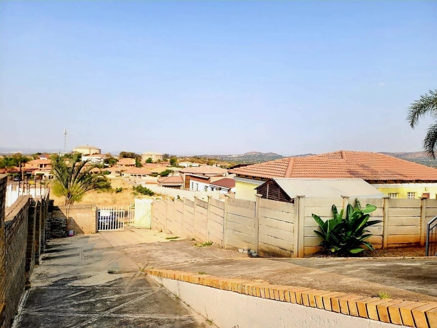 3 Bedroom Property for Sale in Geelhoutpark North West